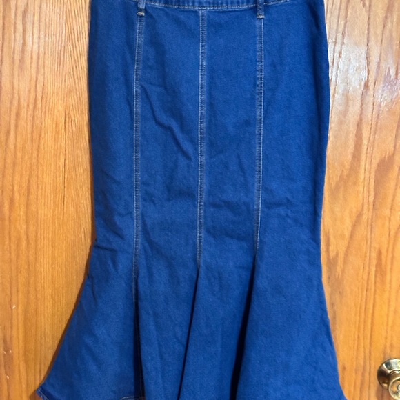 Allegra K Fishtail style Jean skirt sz medium button fly stretchy NWT - Picture 7 of 9